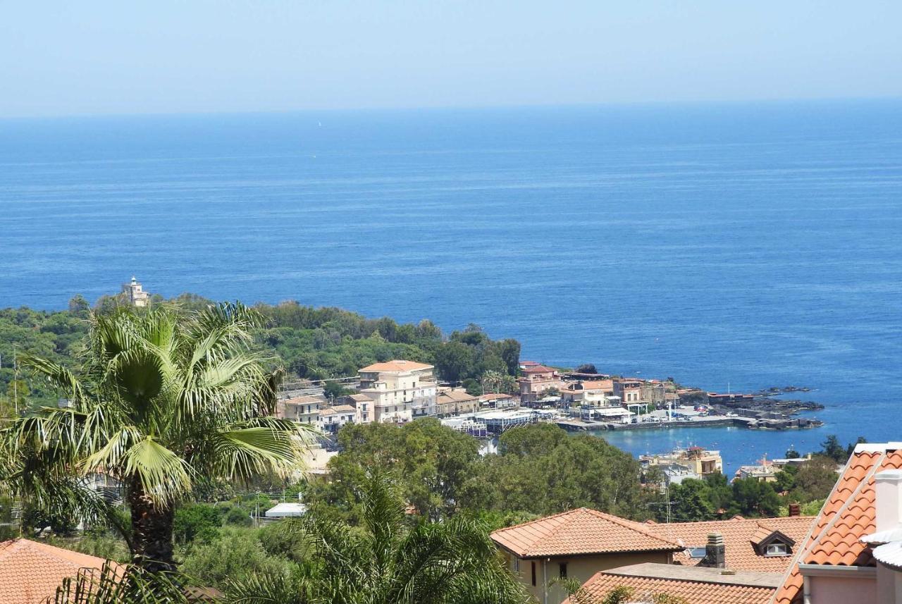 Mansarda Sul Mare Dei Ciclopi Apartment Aci Trezza Ngoại thất bức ảnh